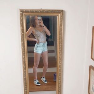 Meet your Posher, Khalila